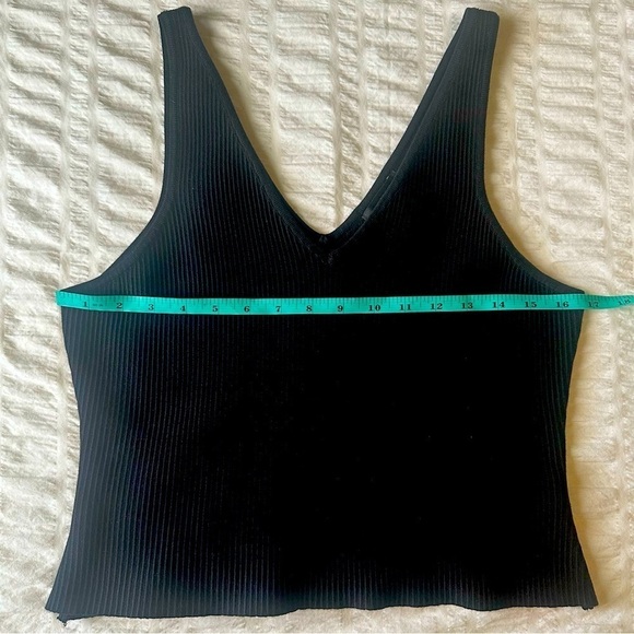 House of Harlow 1960 Womens Cropped Chunky Rib Knit V Neck Layering - Picture 5 of 7